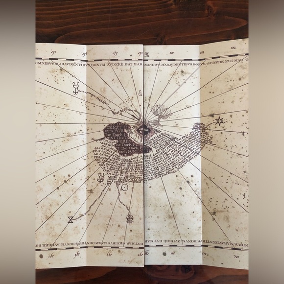 LIKE NEW UNIVERSAL Harry Potter Marauders Map - Picture 5 of 9